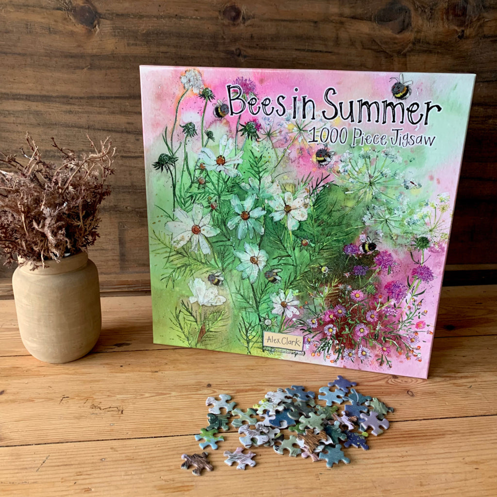 BEES IN SUMMER JIGSAW J10
